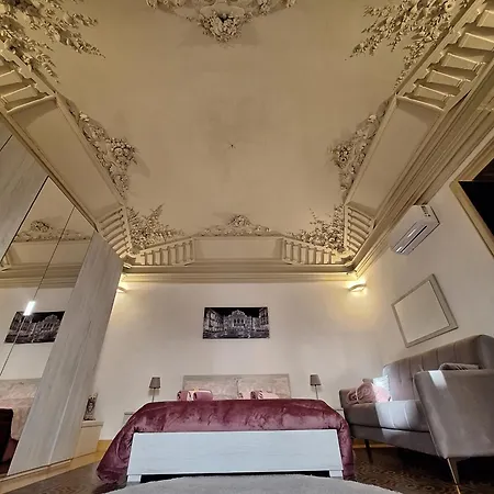 Casa Teatro 2 *