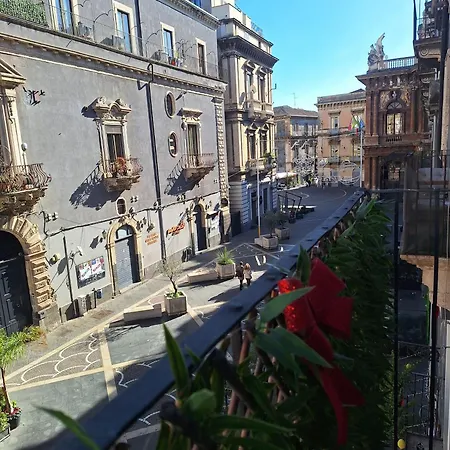 Casa Teatro 2 *