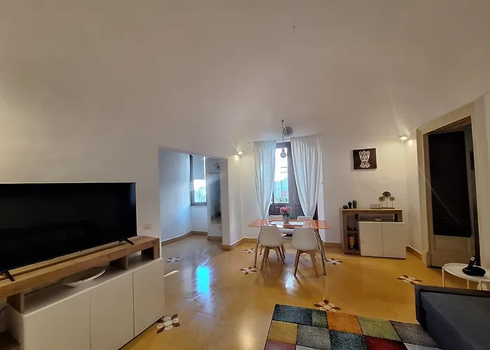 Casa Teatro 2 卡塔尼亚