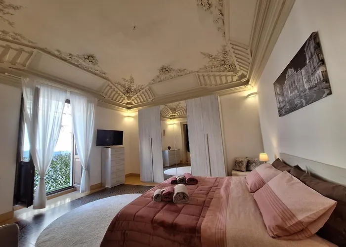 Casa Teatro 2 * 卡塔尼亚